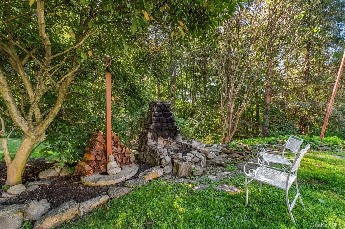 Photo of 136 Bundy Hill Road