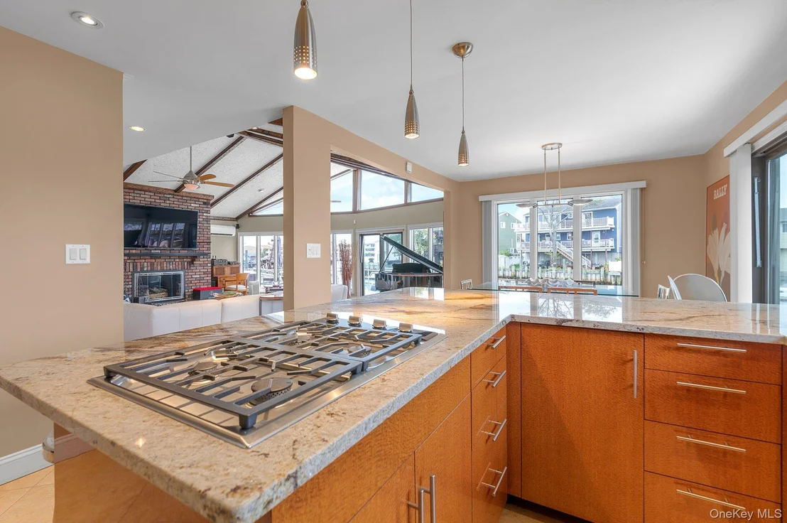 Photo of 1130 Hayes Place