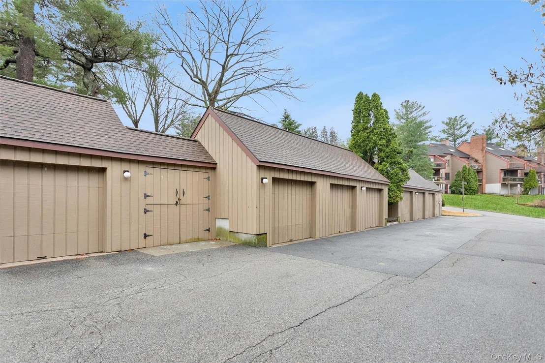 Photo of 806 Eagle Bay Drive