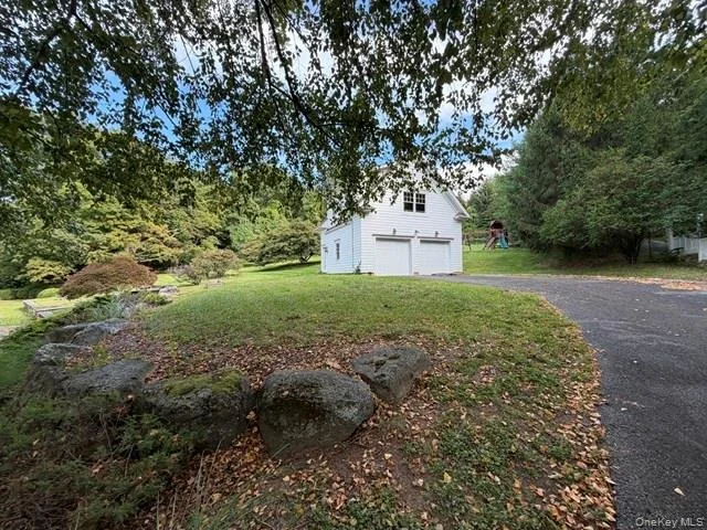 Photo of 382 Pine Brook Road