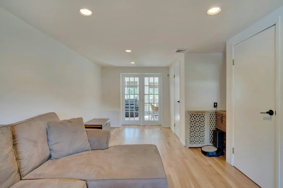 Photo of 24 Harvard Lane