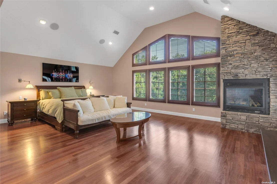 Photo of 7 Pine Ridge Drive