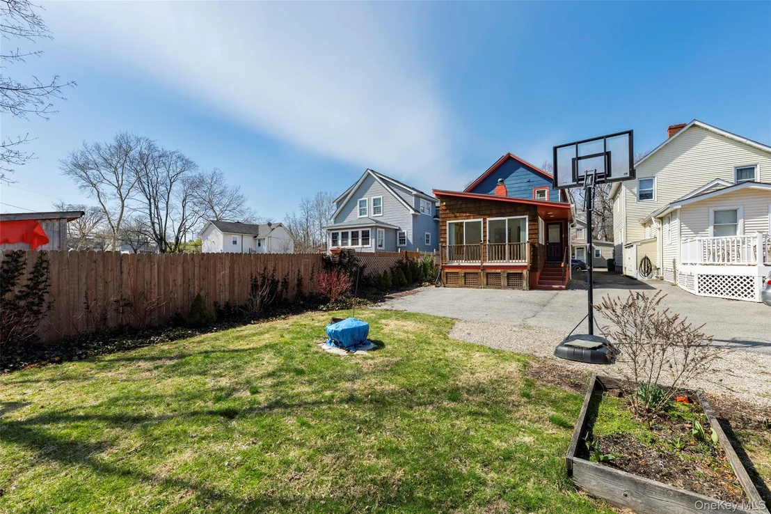 Photo of 39 N Chestnut Street