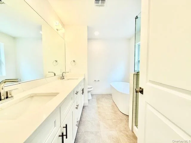 Photo of 120 River Road