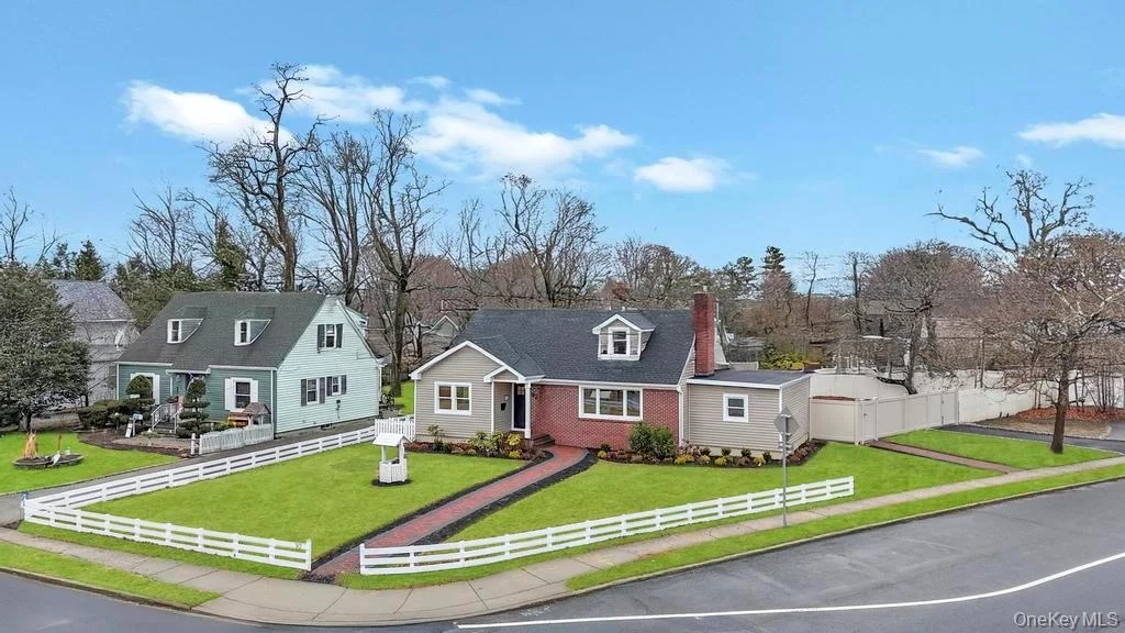 Photo of 92 Sunset Road