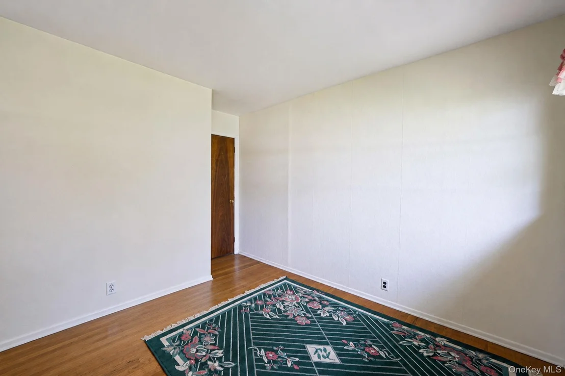 Photo of 376 Moriches Road