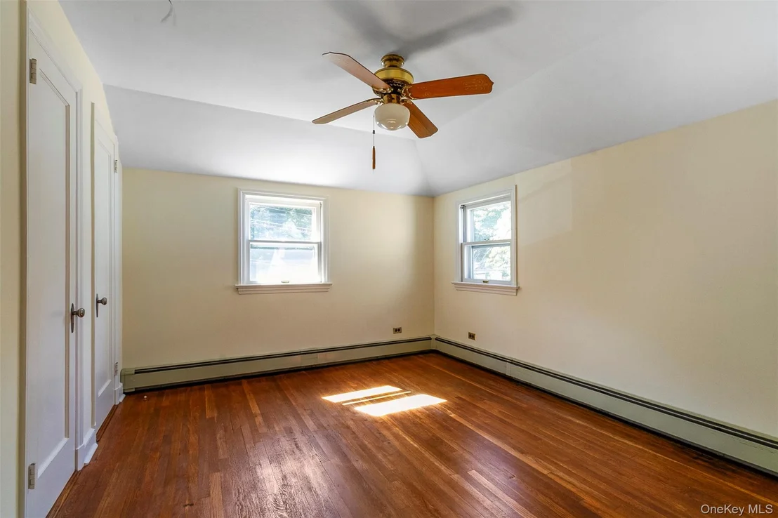 Photo of 15 Davis Avenue