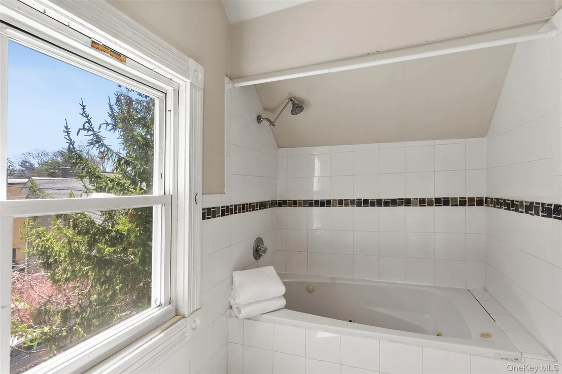 Photo of 13 Lenox Place