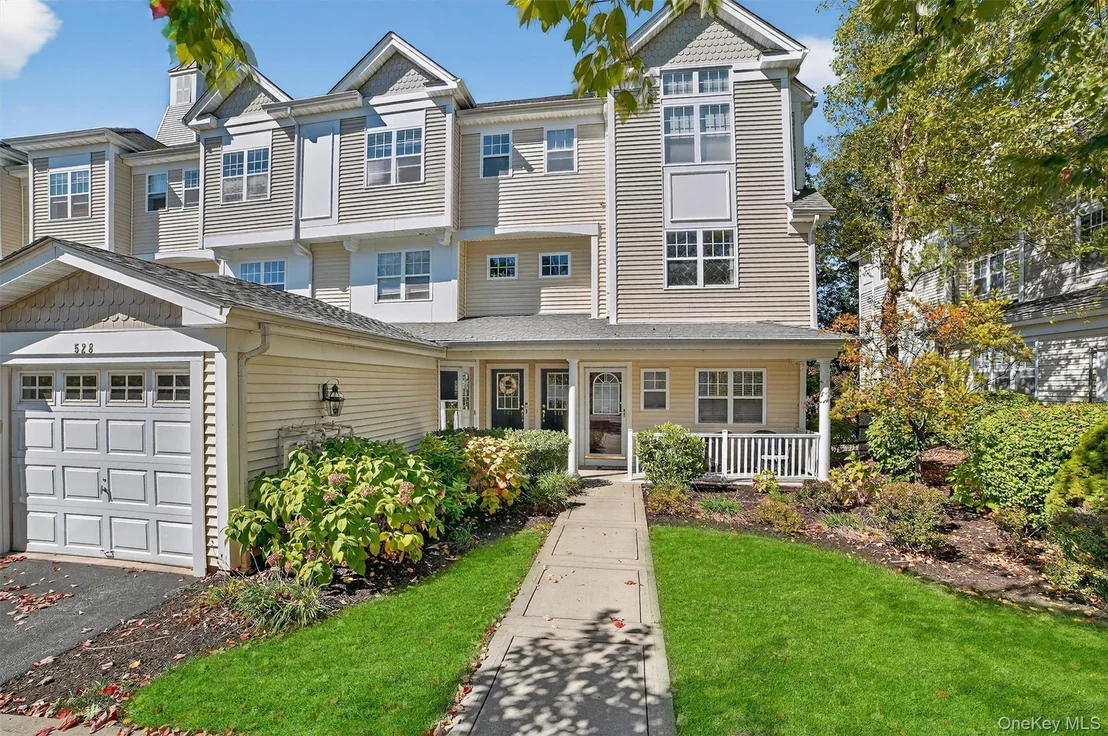 Photo of 527 Viewpoint Terrace