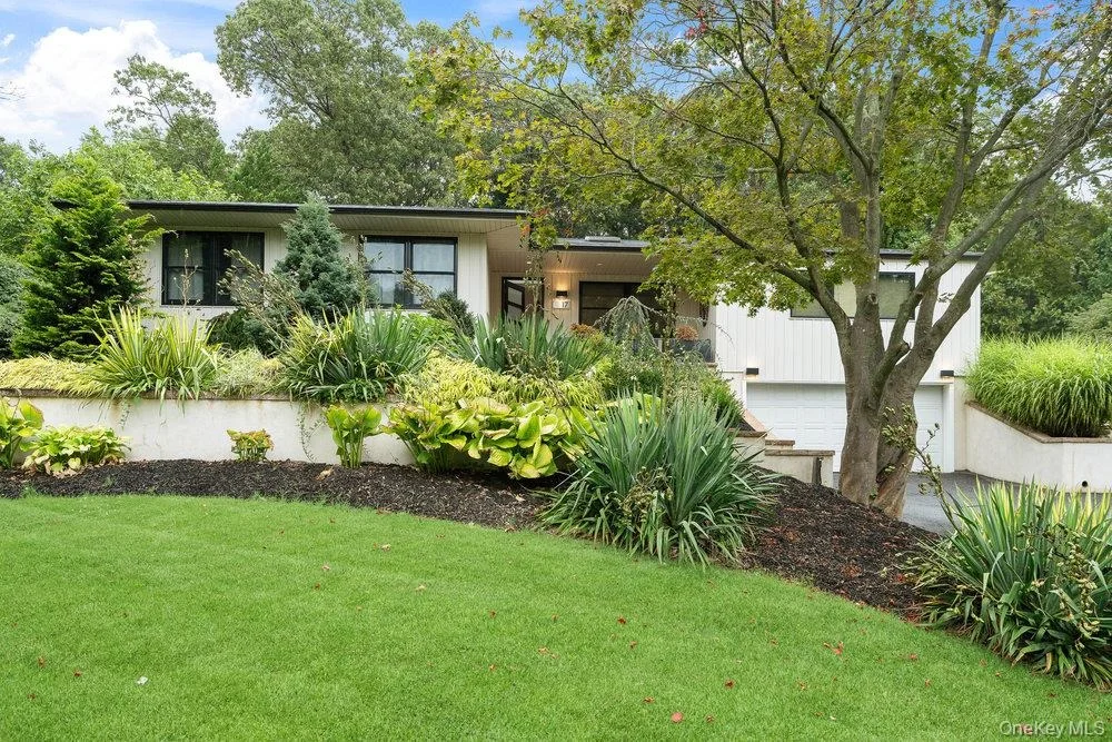 Photo of 17 Newport Drive