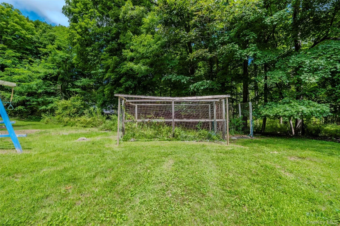 Photo of 215 Lane Gate Road