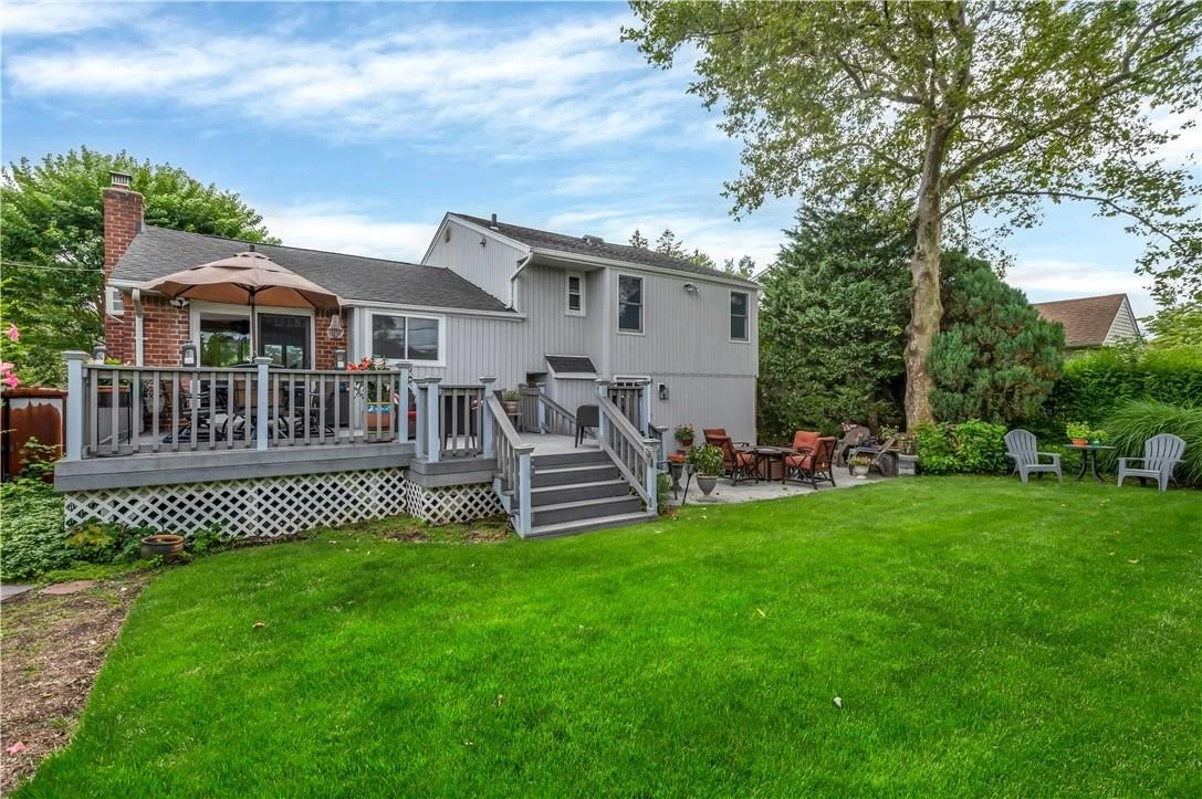 Photo of 10 Knoll Lane