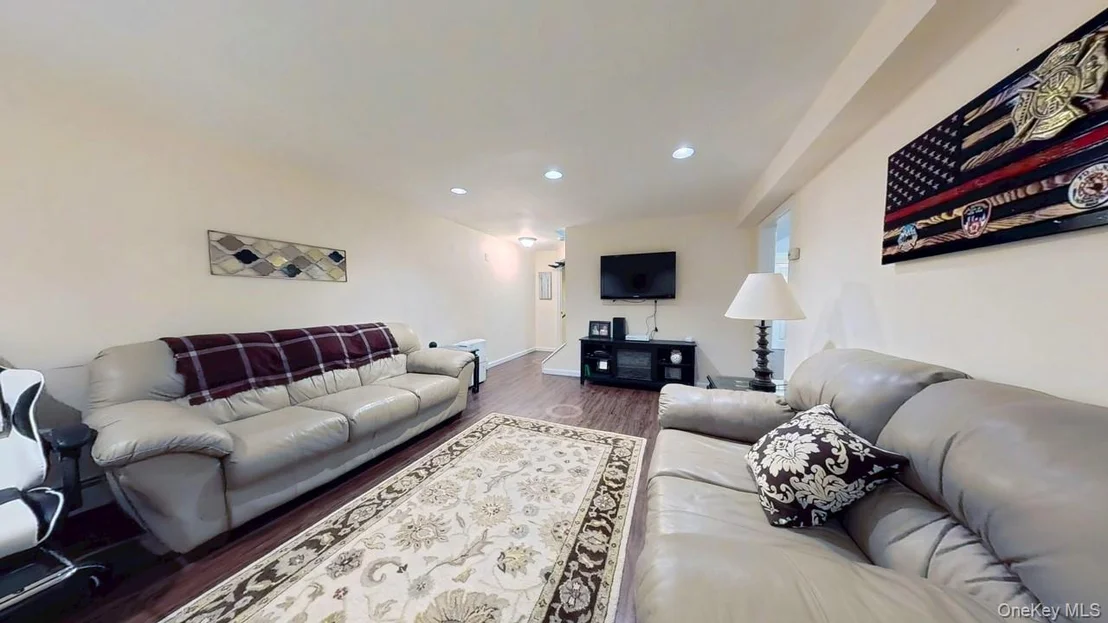 Photo of 87 Winchester Drive