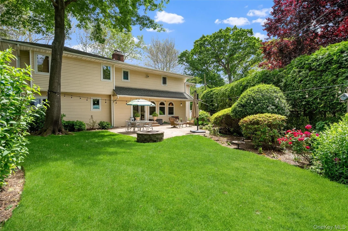 Photo of 565 Mohawk Road