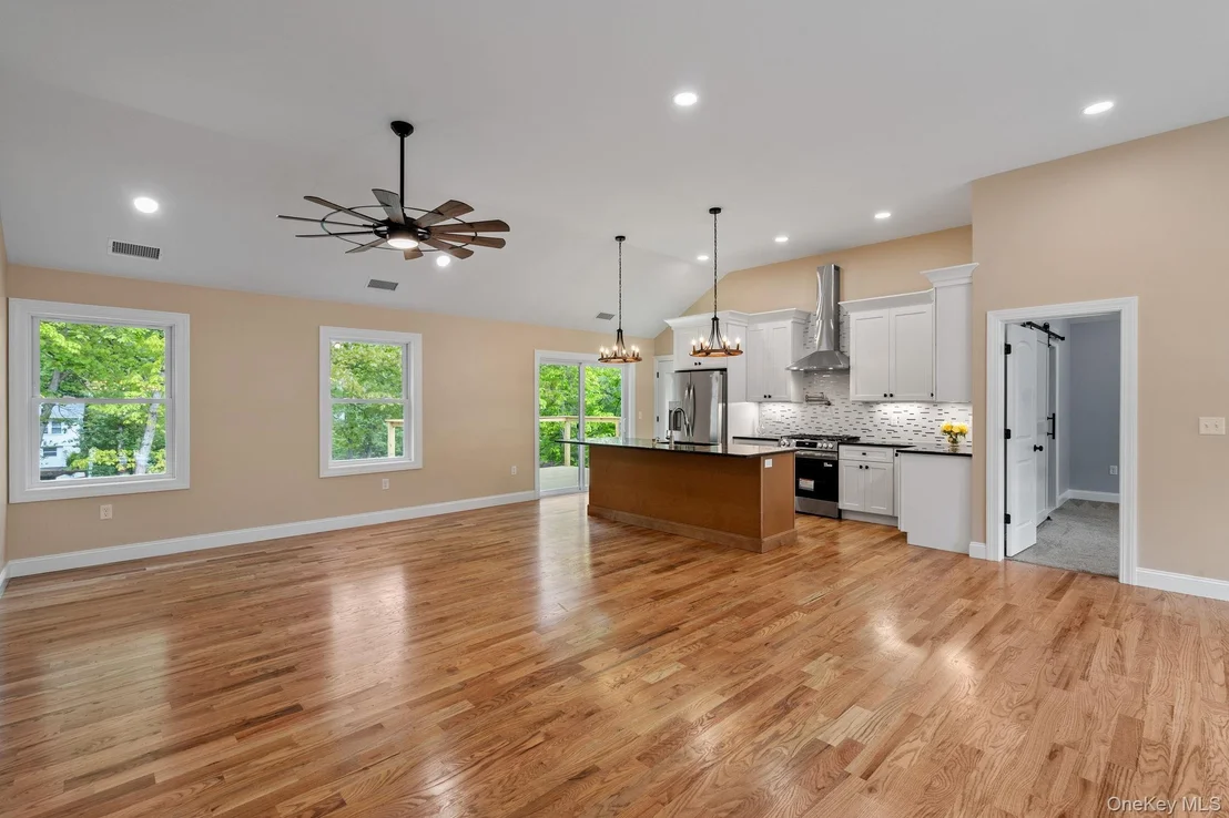 Photo of 61 Smith Avenue