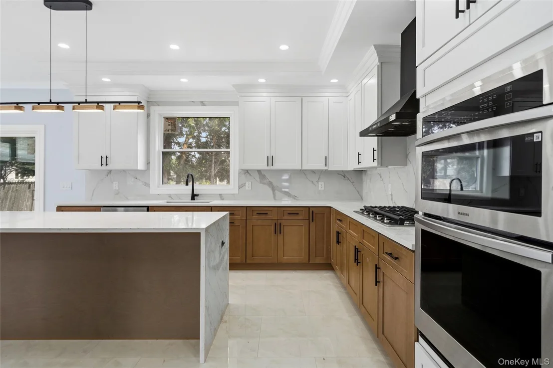 Photo of 145 Bethpage Road