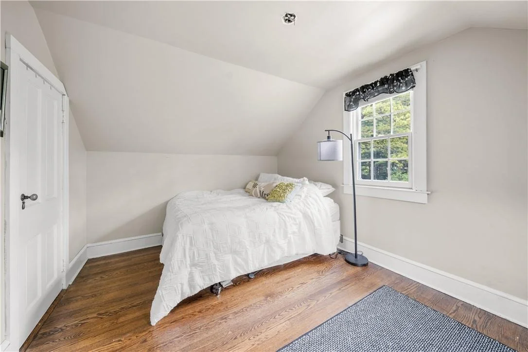 Photo of 55 Roe Avenue