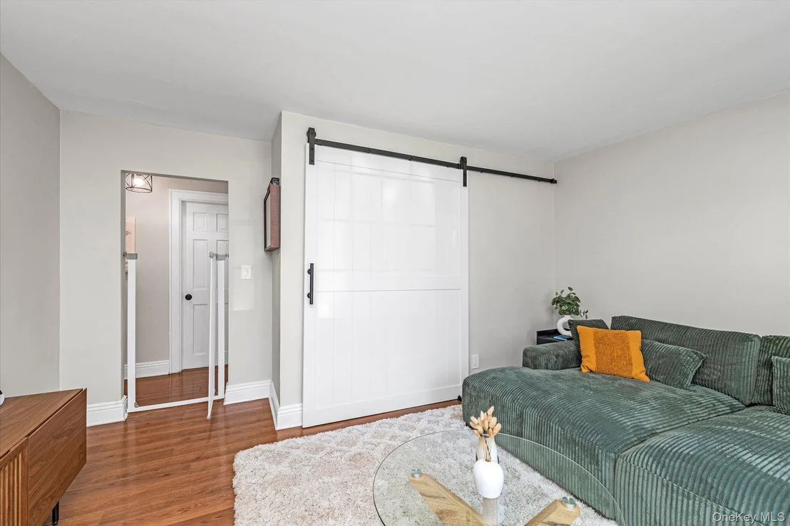 Photo of 1630 Temple Drive