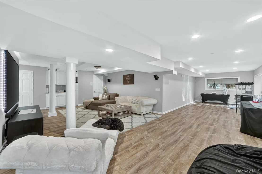 Photo of 6 Rest Avenue