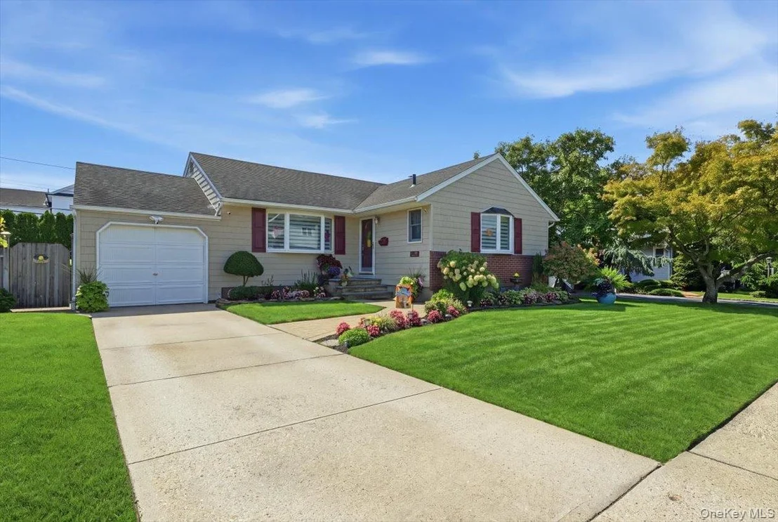 Photo of 809 Garden Drive