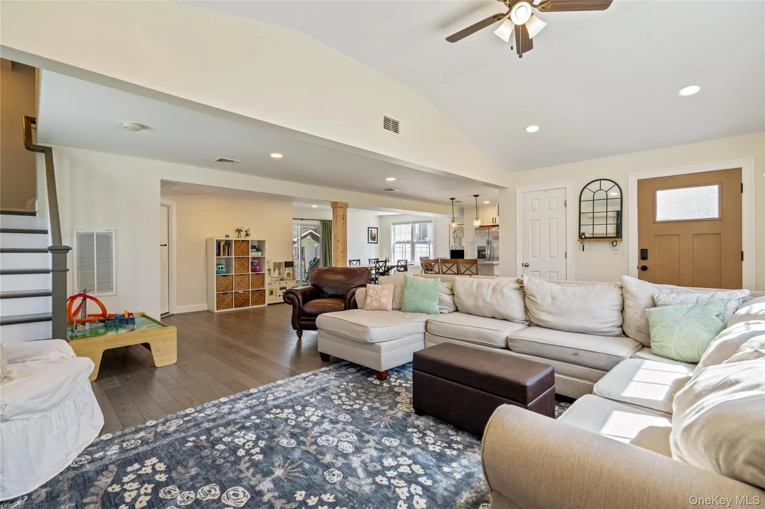 Photo of 107 Newman Street