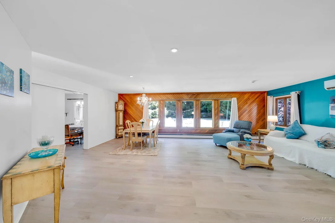 Photo of 1011 Old Town Road