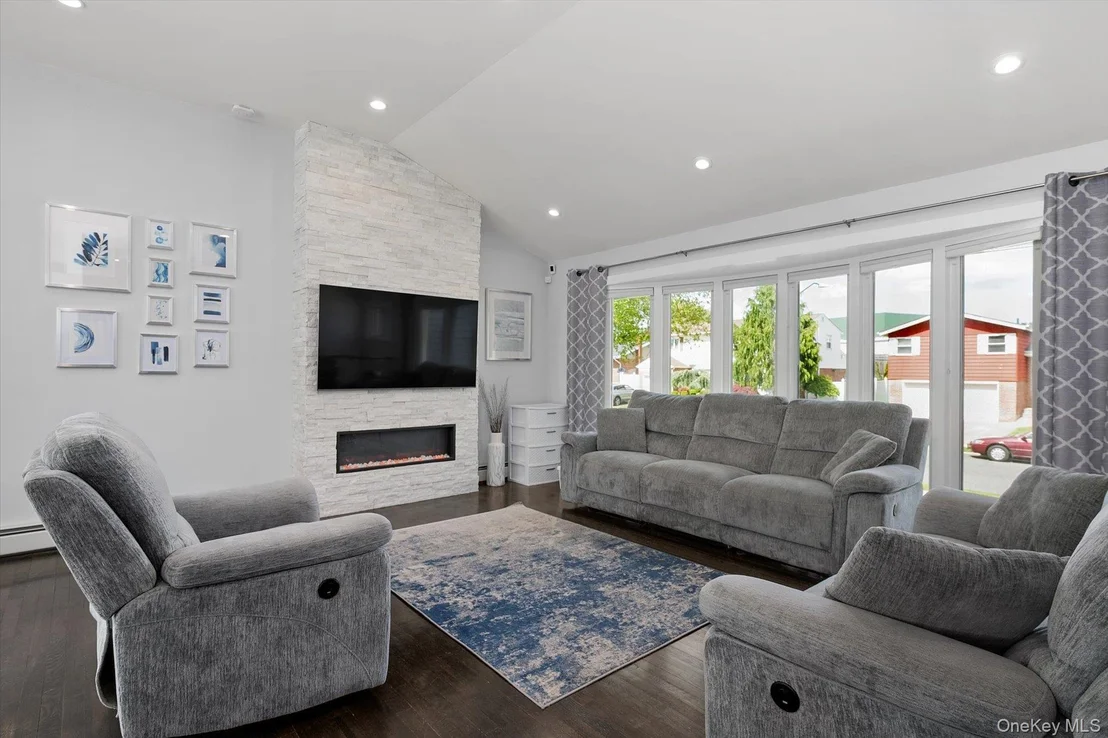 Photo of 10 Jeremy Avenue