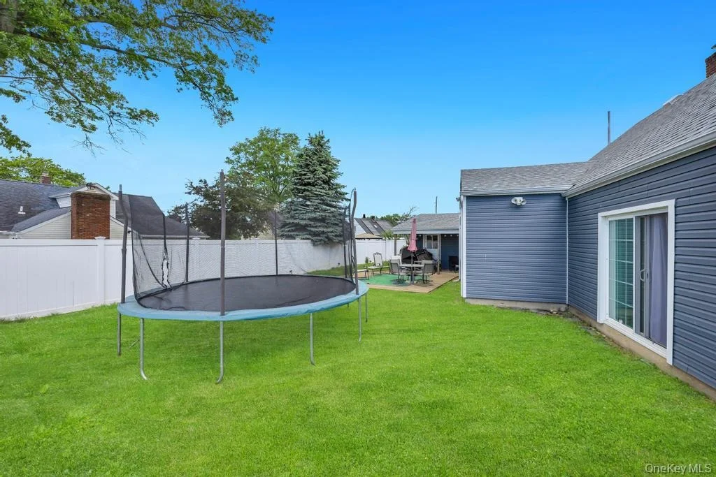 Photo of 8 Lilac Lane