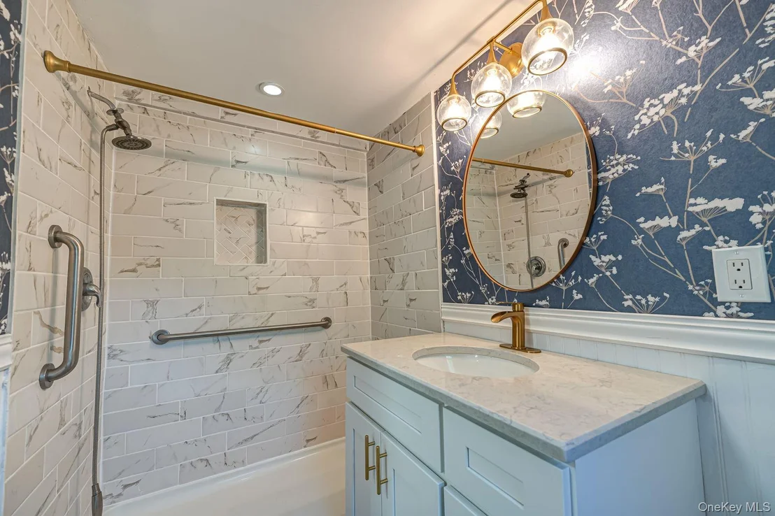 Photo of 125 Sunset Avenue