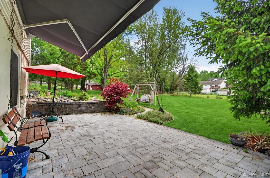 Photo of 48 Farries Avenue