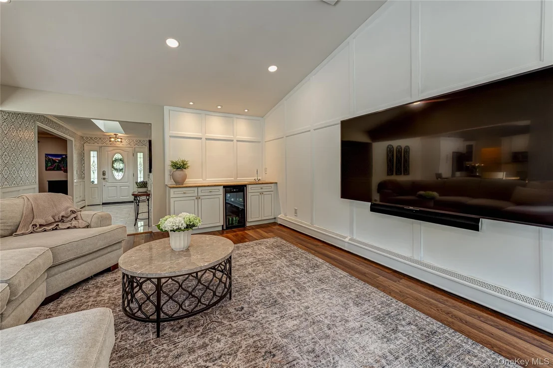 Photo of 11 Arrowood Drive