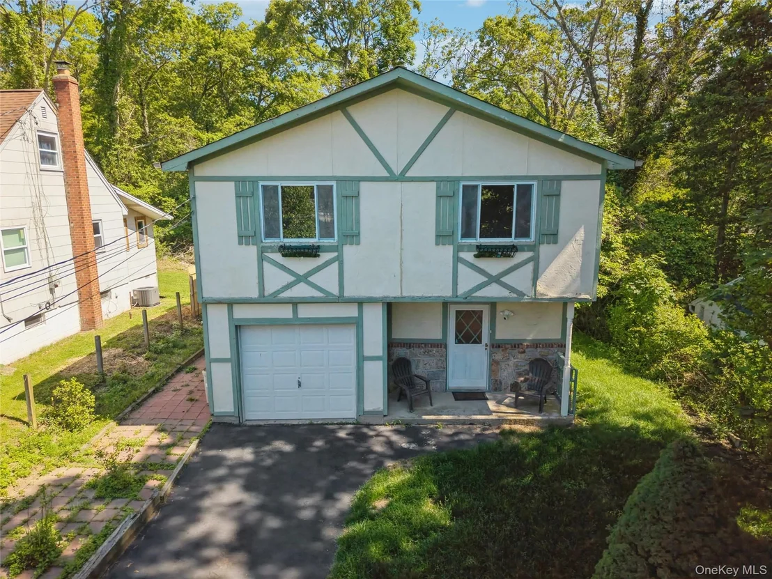 Photo of 244 Lakeside Trail