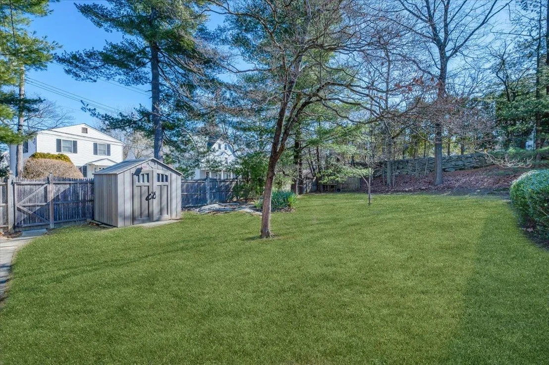Photo of 1 Mead Pond Lane