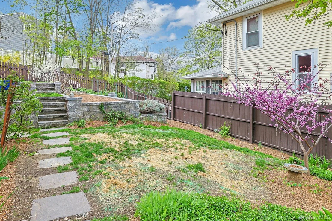 Photo of 41 Clinton Avenue