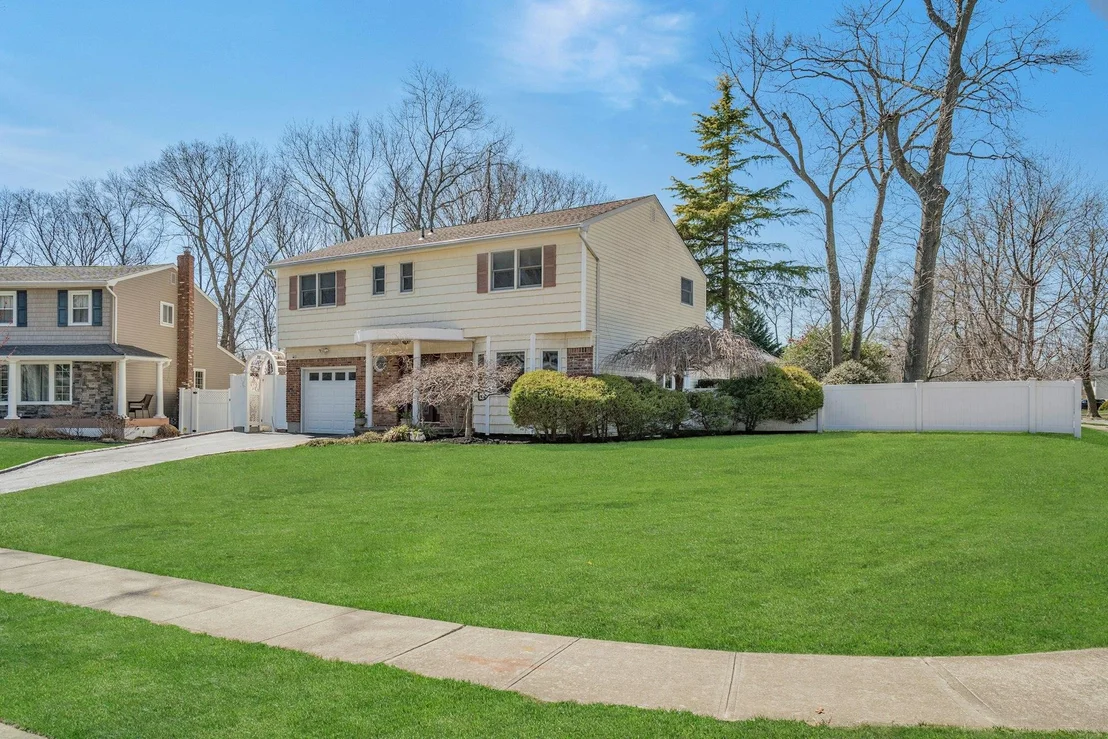 Photo of 16 Glenmere Lane