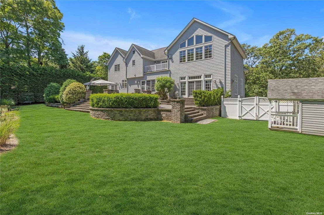 Photo of 7 Pine Ridge Drive