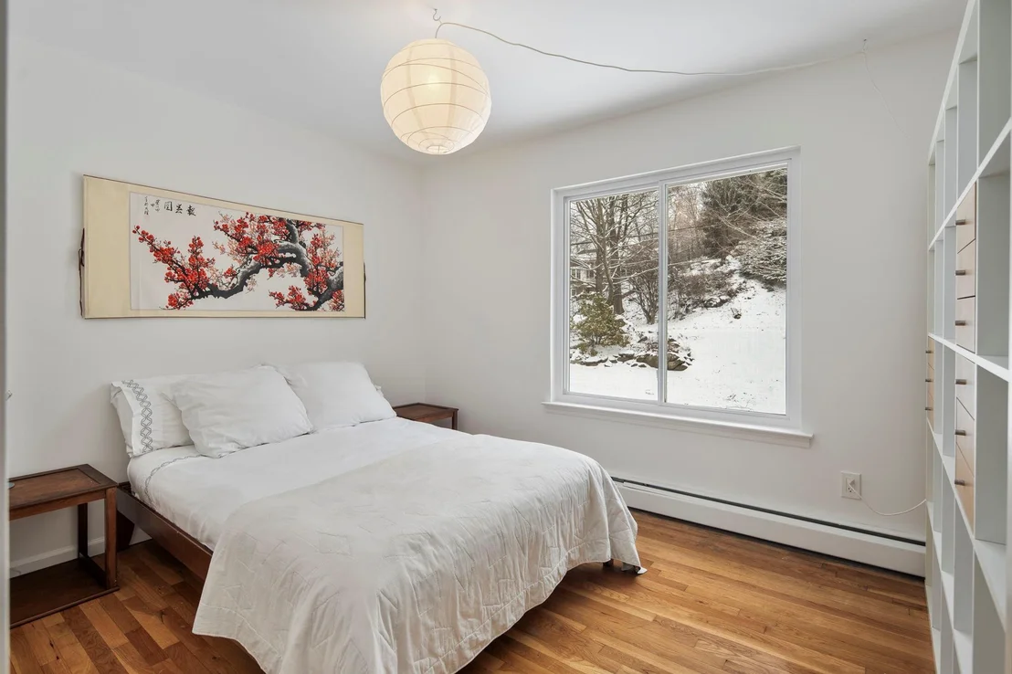 Photo of 24 Greenbriar Drive