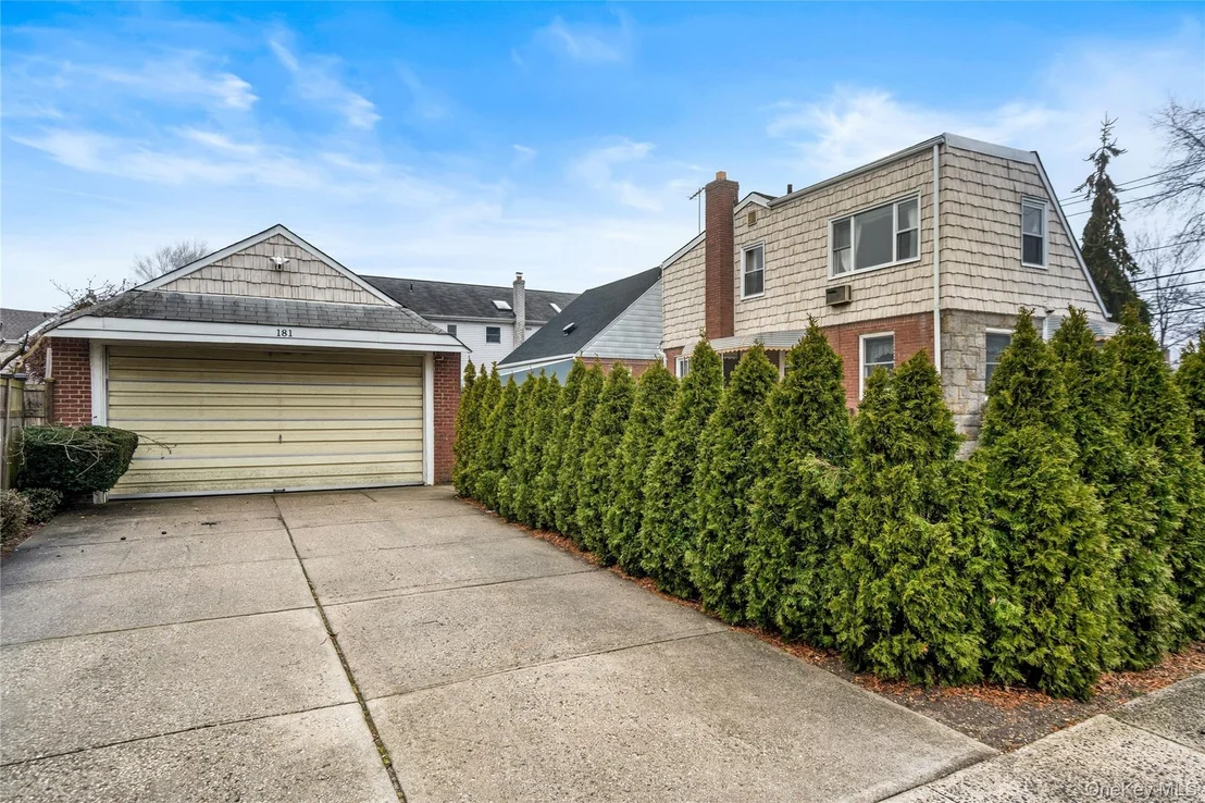 Photo of 181 Monroe Street