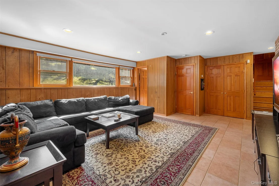 Photo of 22 Ravine Road