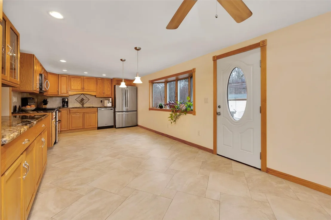 Photo of 62 King Avenue