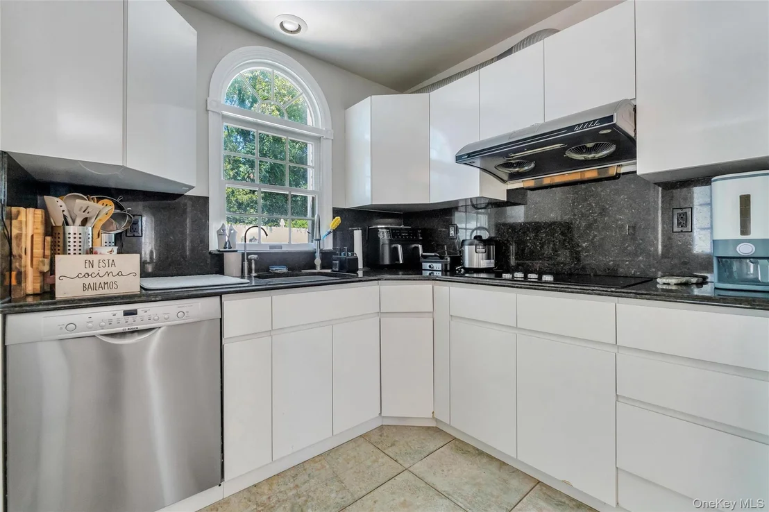 Photo of 11 Empress Pines Drive