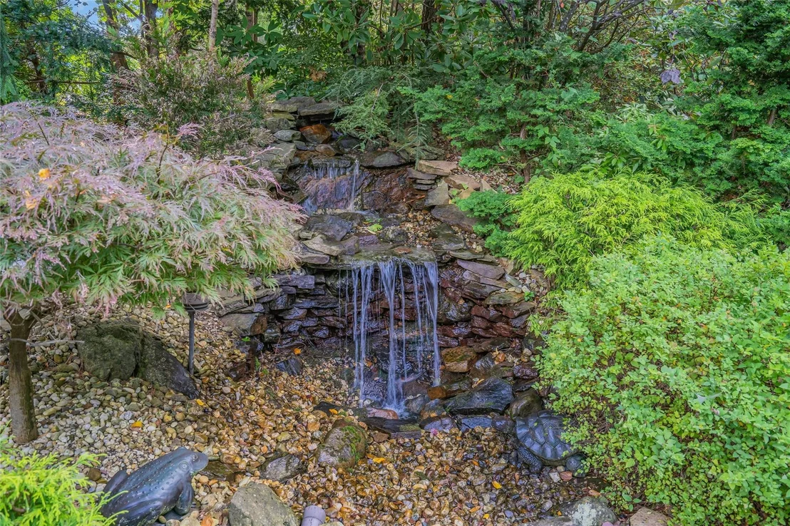 Photo of 62 Laurel Drive