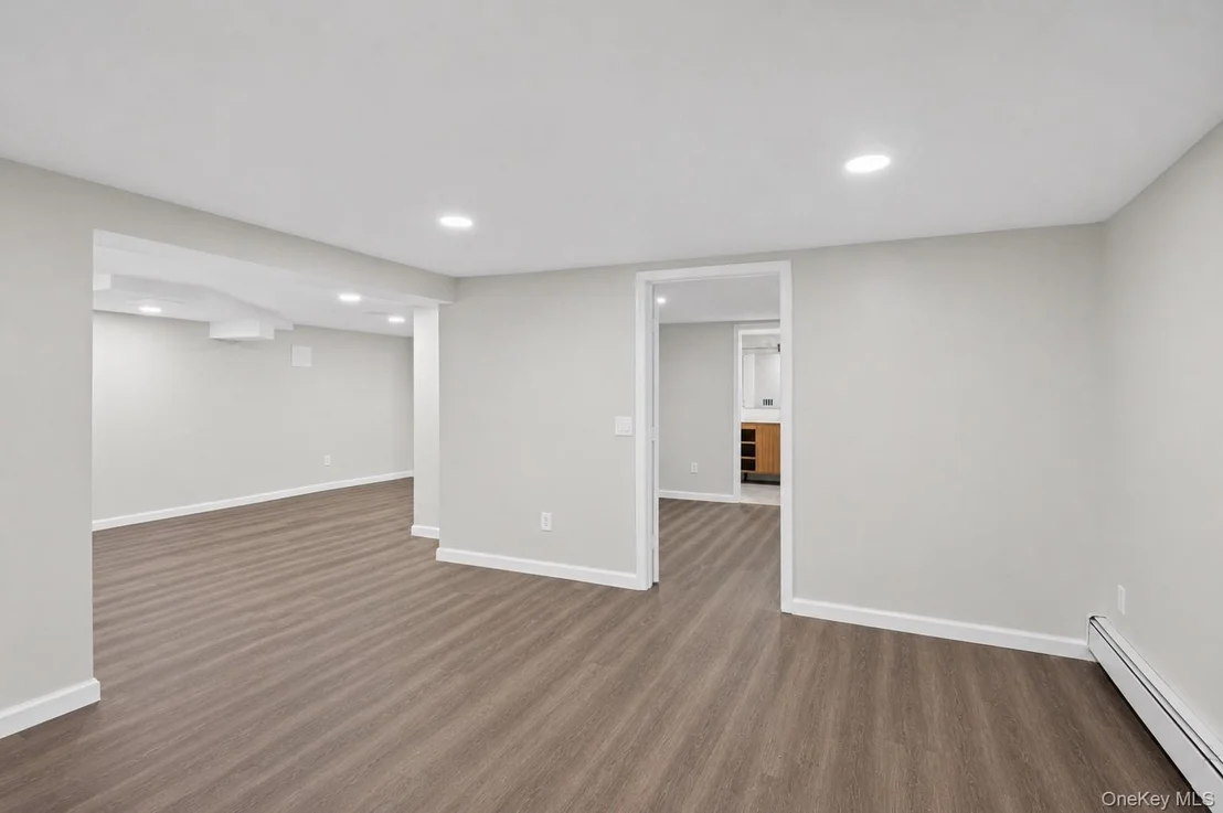 Photo of 1 Gables Boulevard
