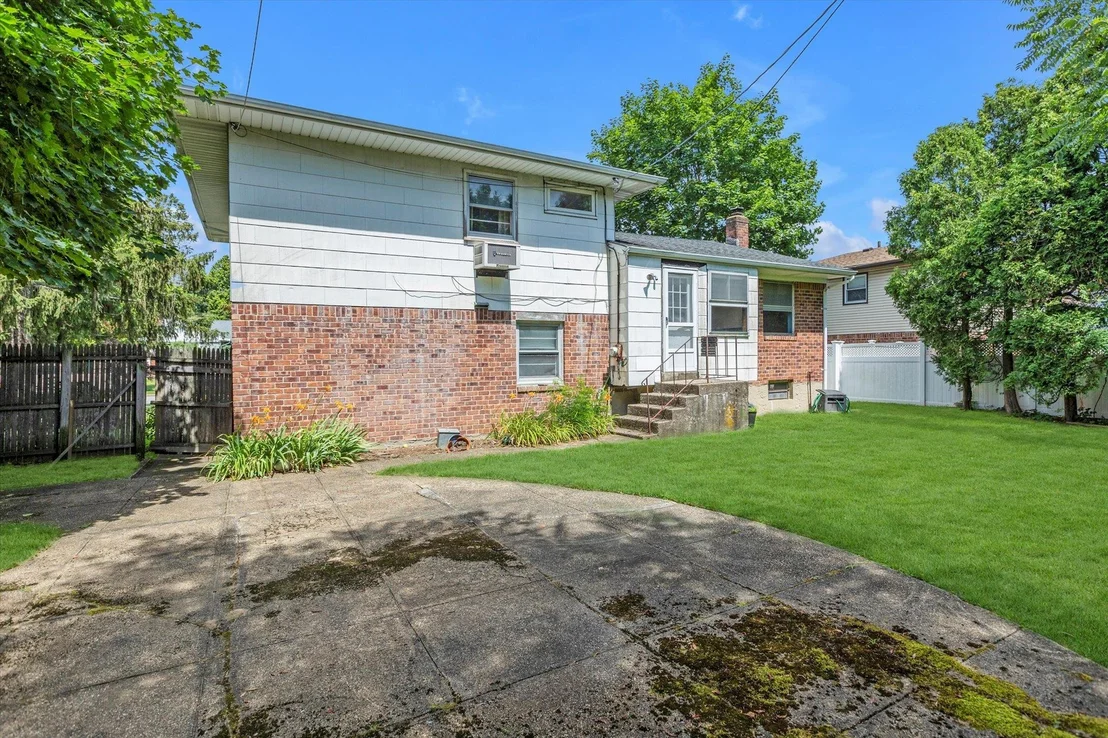 Photo of 17 Edna Drive