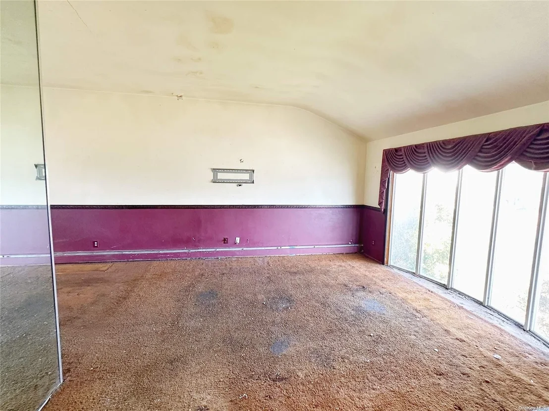 Photo of 158 Root Avenue