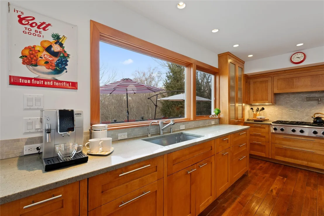 Photo of 44 Riverview Road