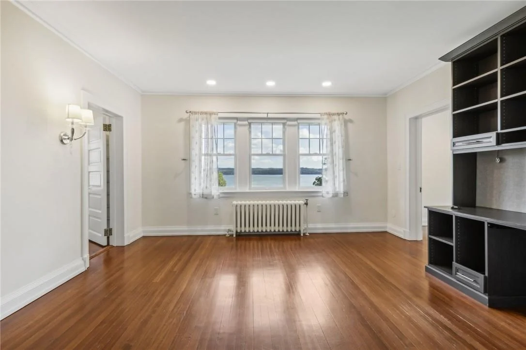 Photo of 401 N Broadway