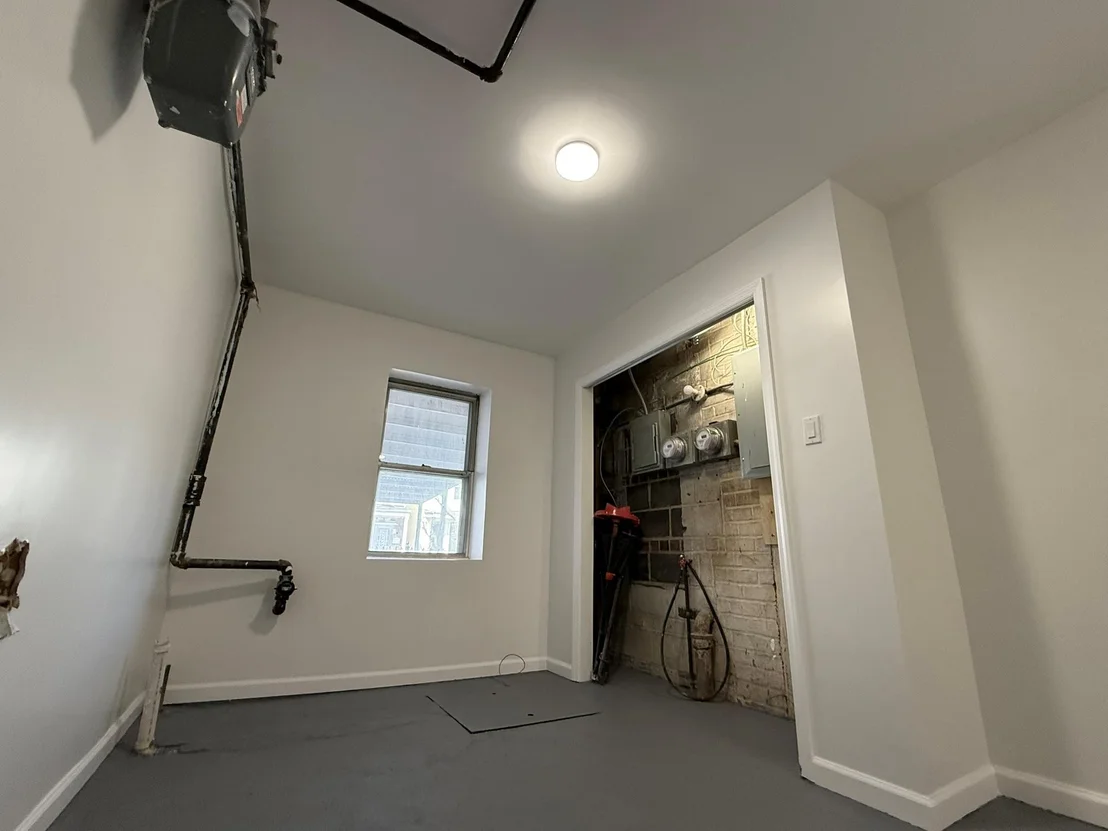 Photo of 3978 Carpenter Avenue