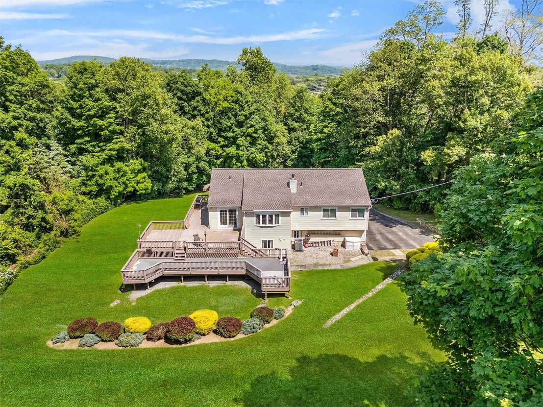 Photo of 10 BlueJay Place