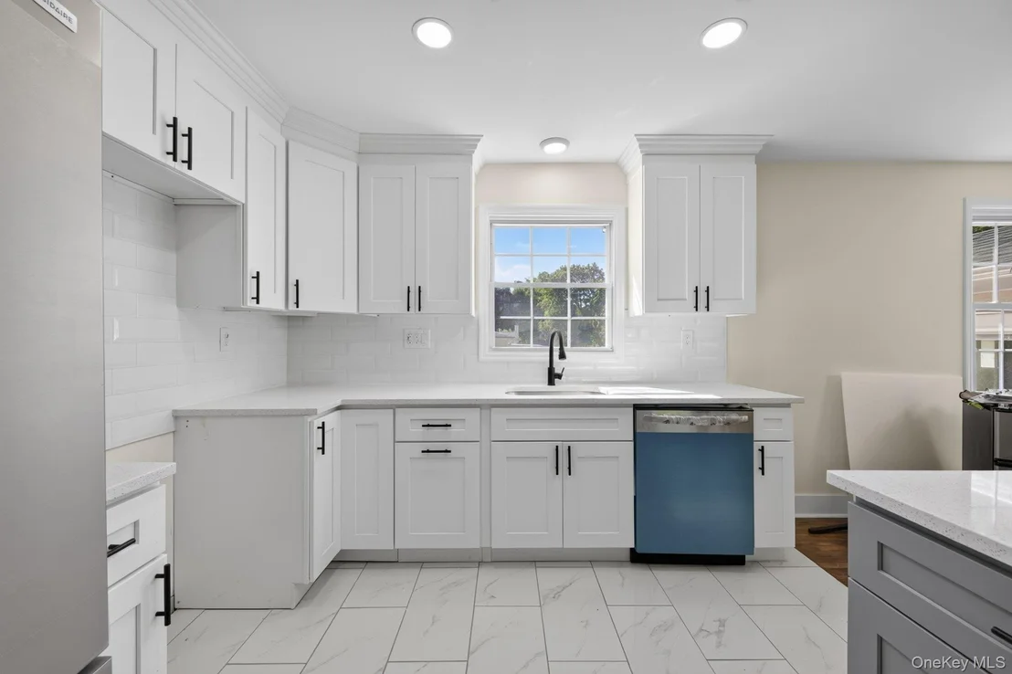 Photo of 669 Vassar Road
